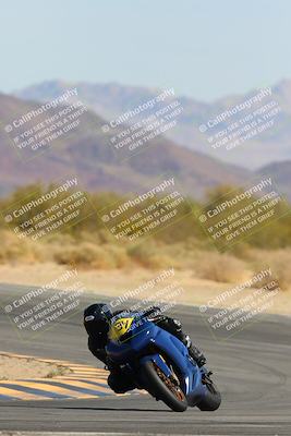 media/Mar-21-2025-CVMA Friday Practice (Fri) [[30cd4fe323]]/5-Racer 4/Session 3 (Turn 10)/